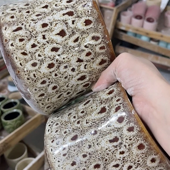 多肉绿植陶瓷花盆9.9包邮，有孔微瑕