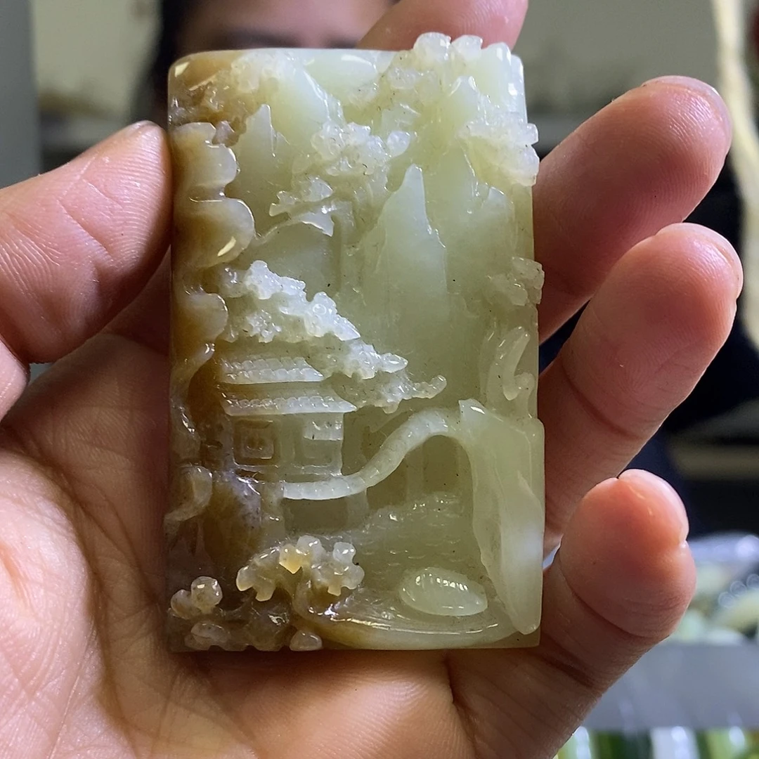 和田玉未镶嵌颈饰