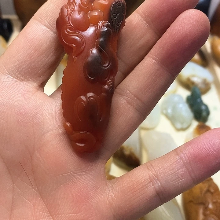 漆****和田玉（糖玉）未镶嵌挂件