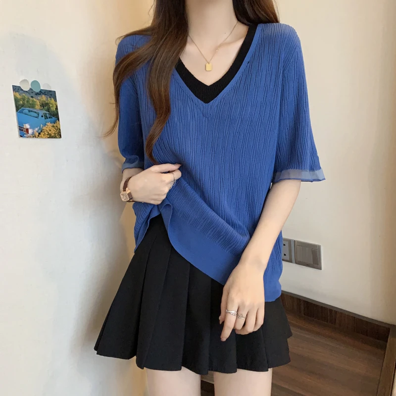 大码女装拼色冰丝V领短袖T恤打底衫夏季微胖mm减龄显瘦遮肚子上衣