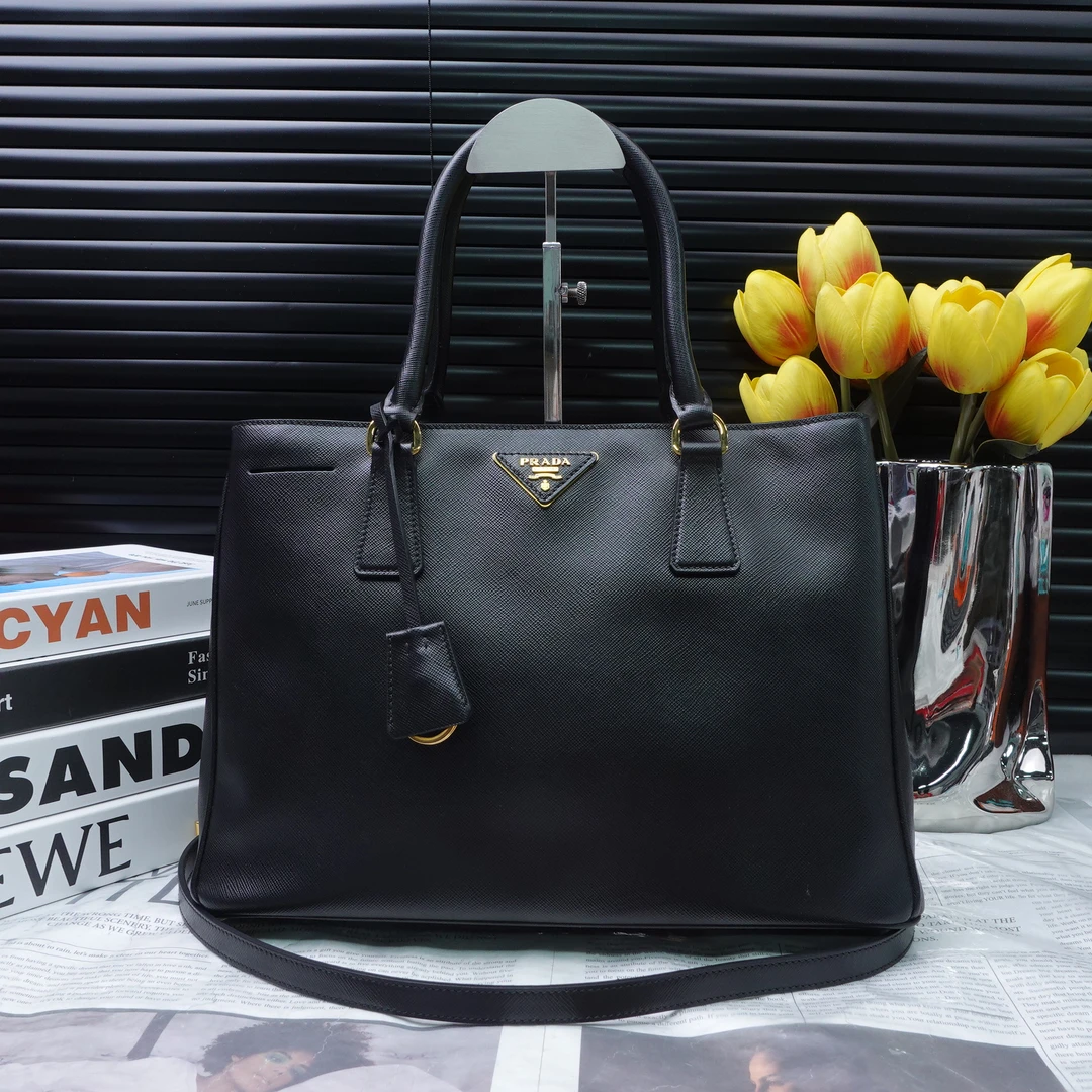 95新 Prada/普拉达 单肩包/T10347036