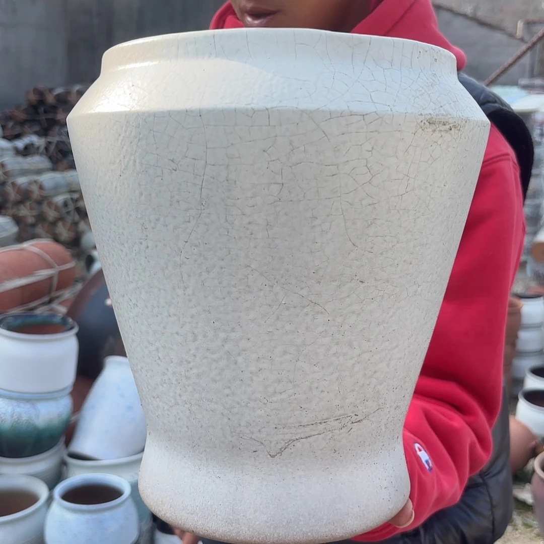 花盆紫砂瑕疵白口径20高度28