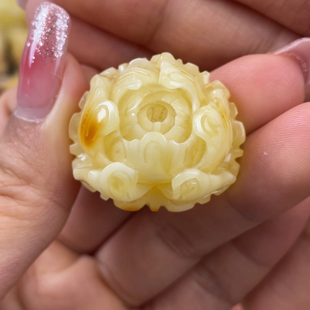 琥珀裸石未镶嵌蜜蜡