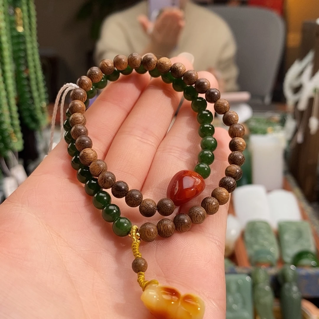 和田玉未镶嵌手串