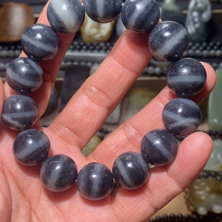 深***蓝和田玉（糖玉）未镶嵌把件