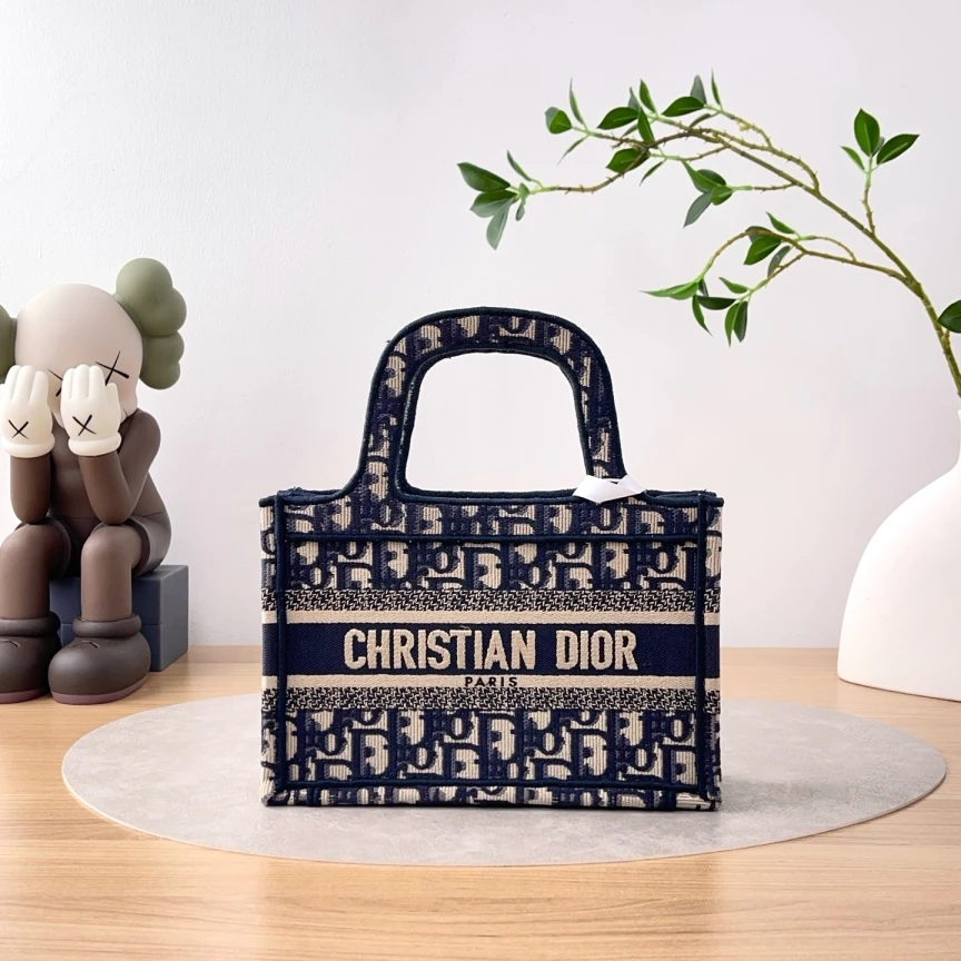 95新 DIOR/迪奥 booktote mini托特/手拎包/4901