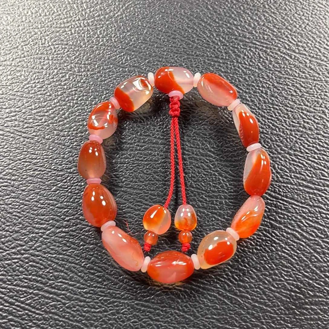 南红玛瑙手持未镶嵌冰飘27克