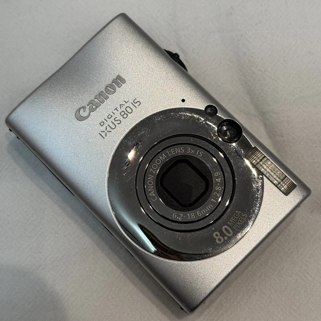 95新 Canon/佳能 IXUS80IS 银色 830万像素 4倍变焦 ccd数码相机