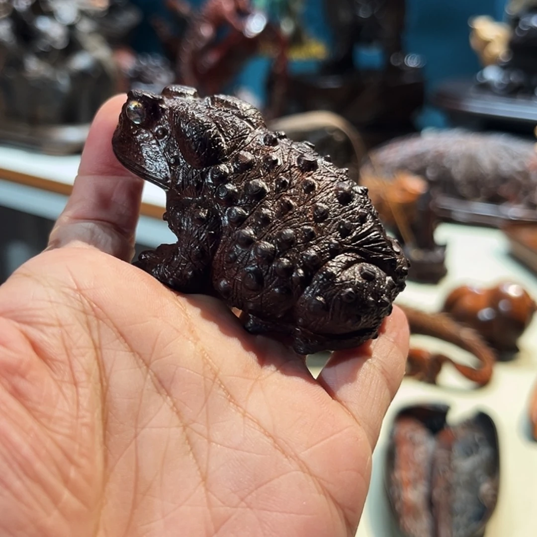 深***心小叶紫檀呱呱手把件