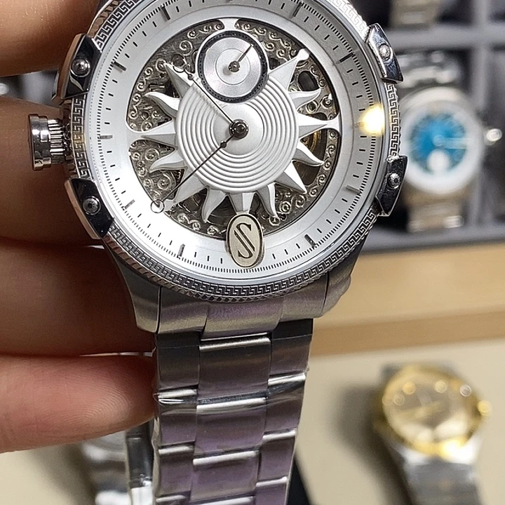 全自动机械机芯。