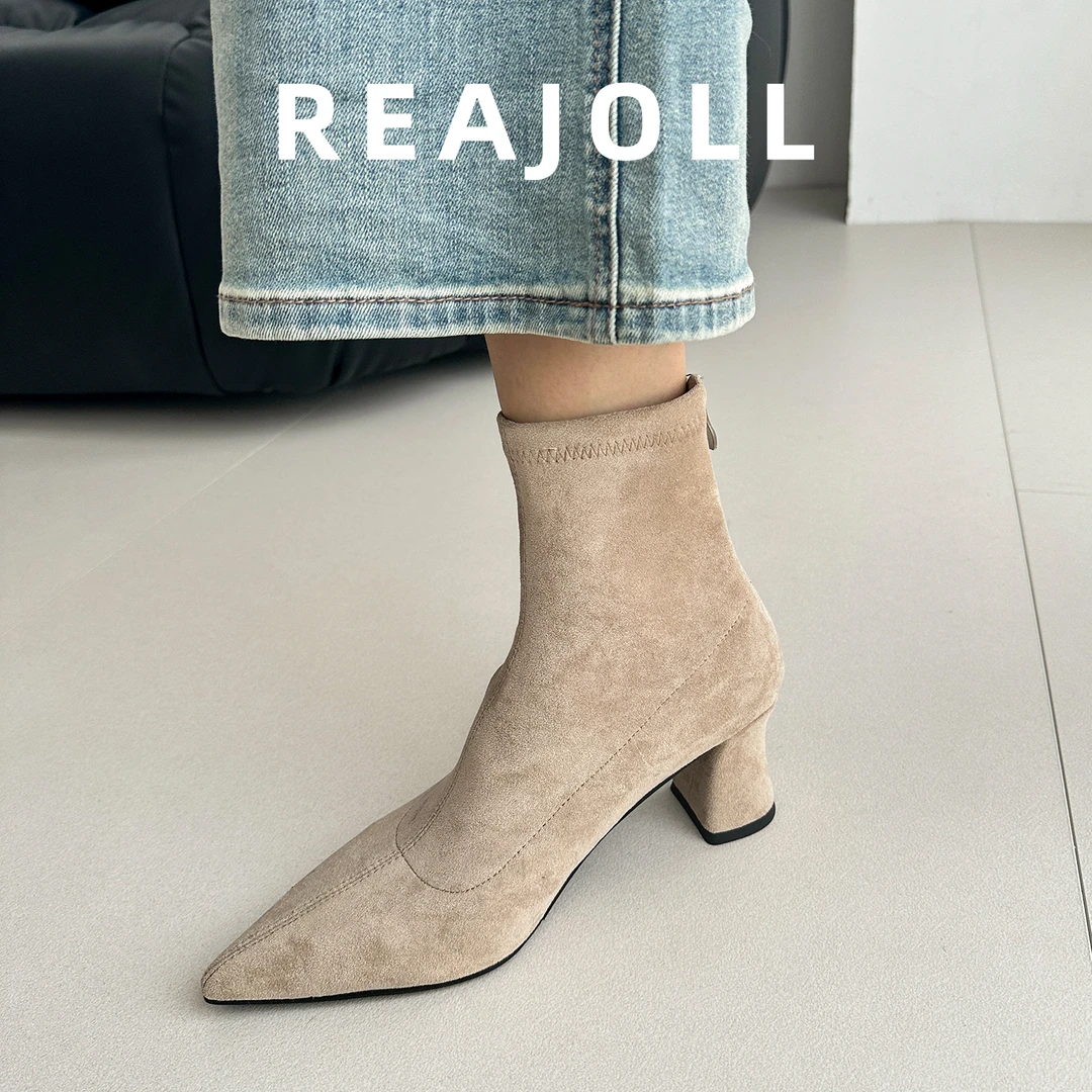 弹力靴子女2025秋冬新款尖头粗高跟法式显瘦瘦网红百搭时装短靴女