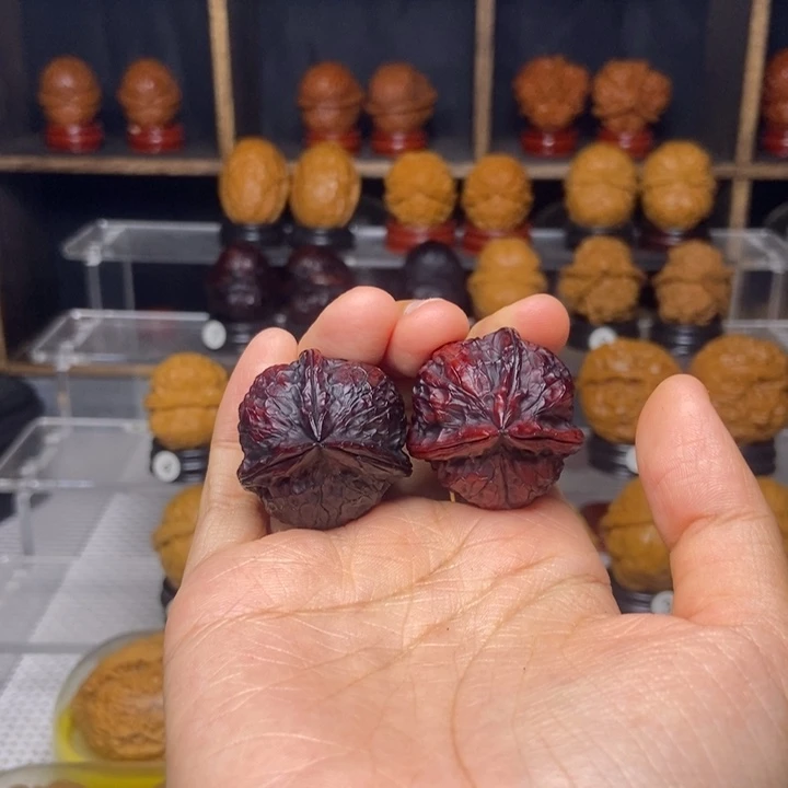 小***魚文玩核桃吊坠三棱2