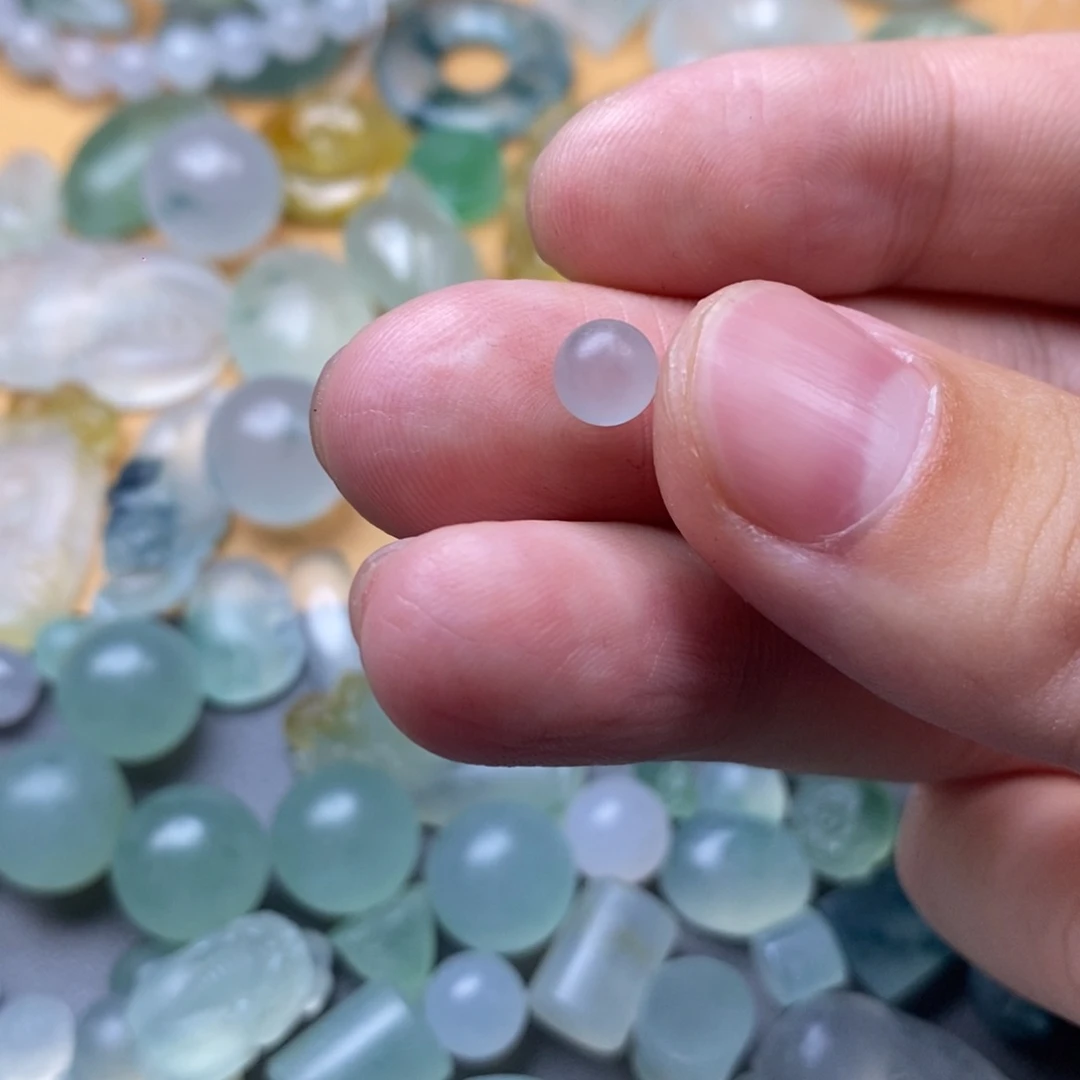 定制翡翠未镶嵌珠子