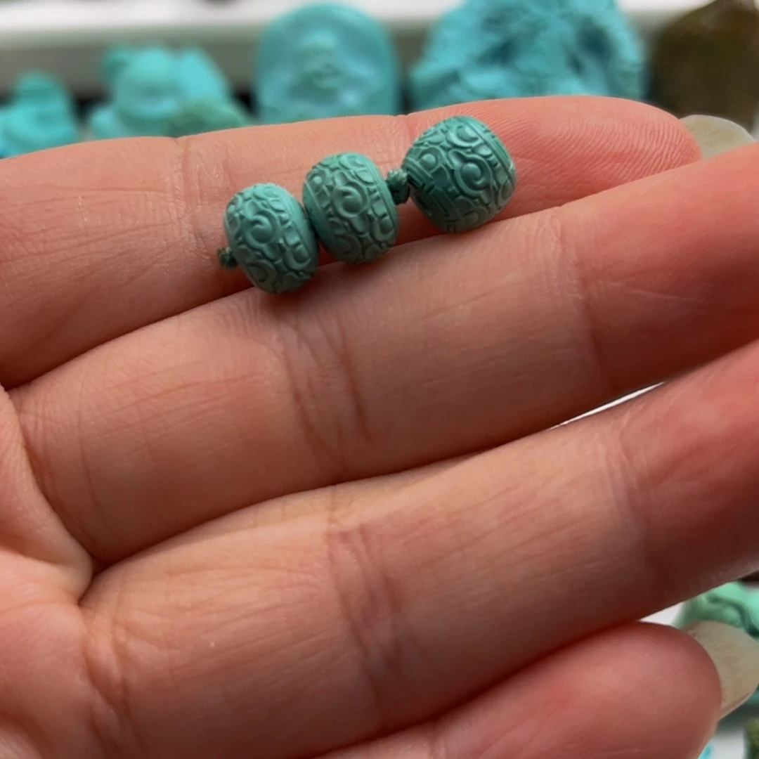 蛮***牛绿松石未镶嵌吊坠