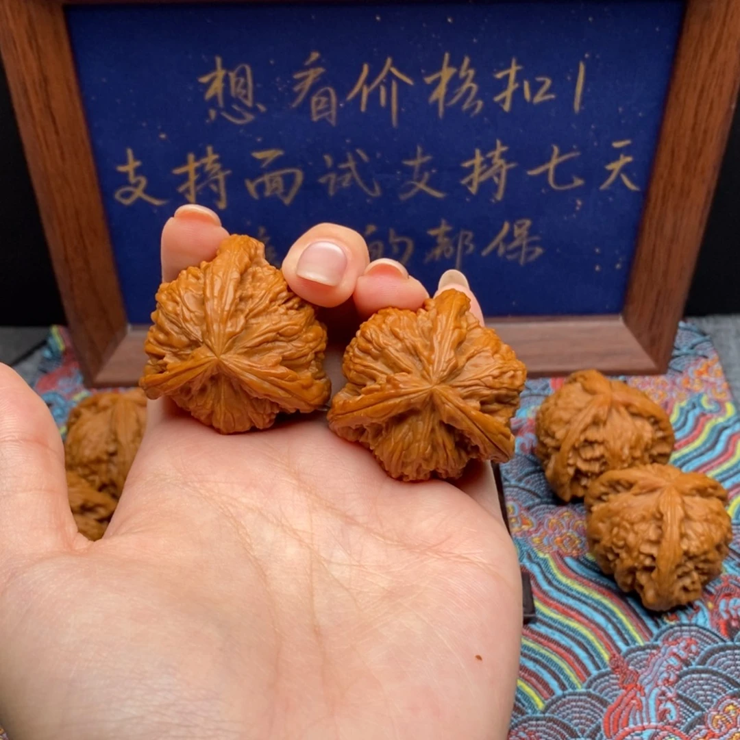 【闪购商品】锦****使白狮