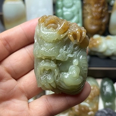 颈饰未镶嵌和田玉