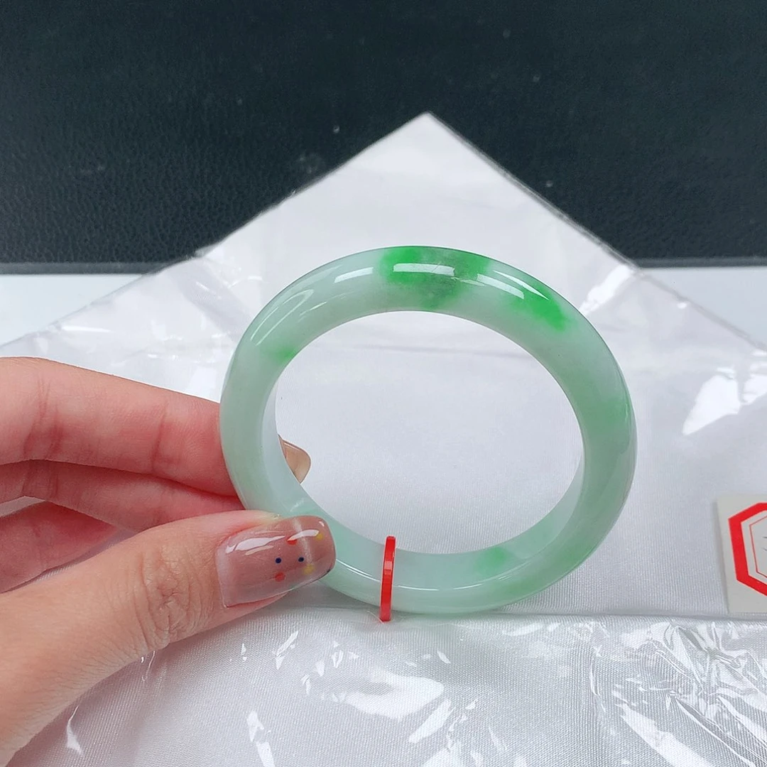 未镶嵌手镯翡翠050