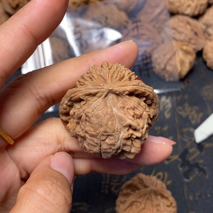 超***生文玩核桃吊坠文玩核桃异形单只