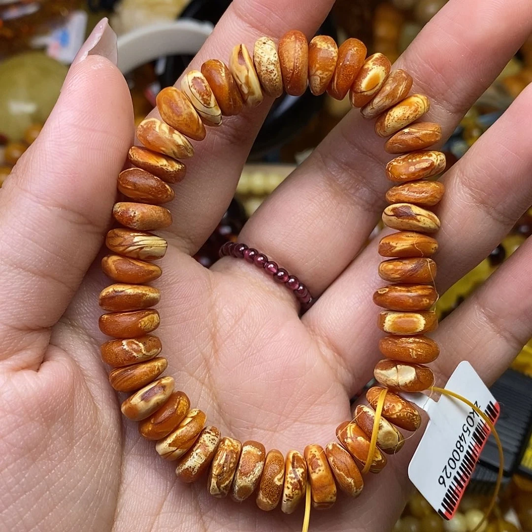 未镶嵌琥珀珠宝奇石