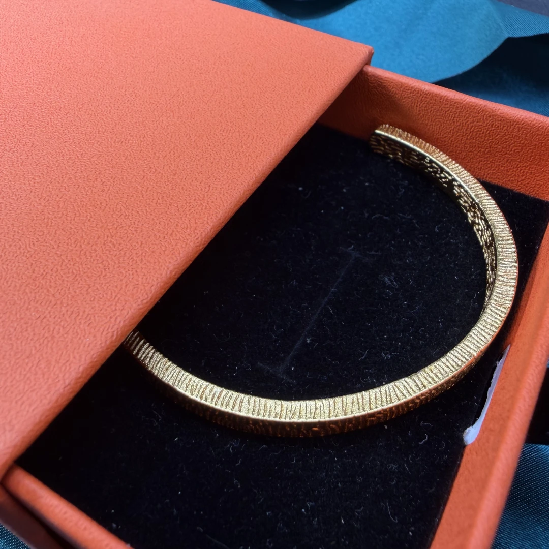 18k小雏菊镯-国检证书+运费险 - 1113