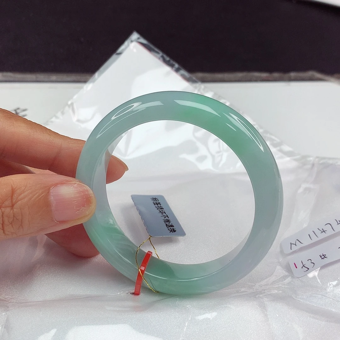 翡翠手镯未镶嵌53圈4744