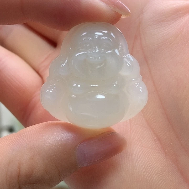 用***8颈饰未镶嵌和田玉