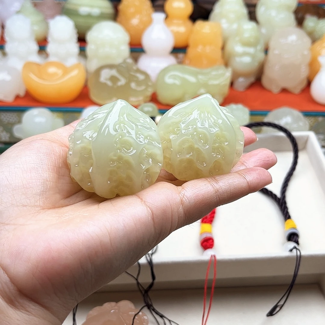 队***枪石材胡桃手把摆件