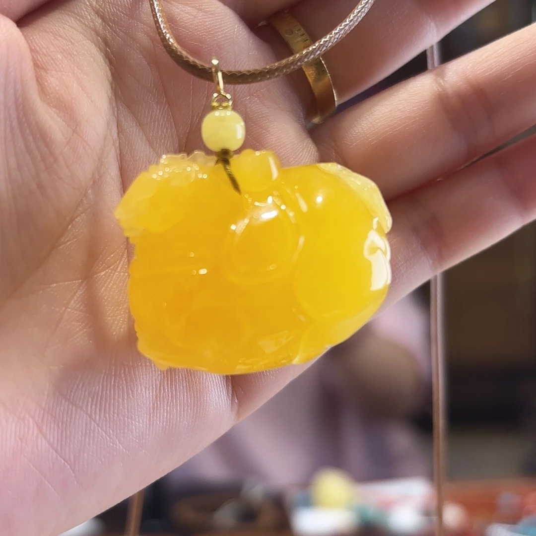 蜜蜡未镶嵌颈饰马上有钱