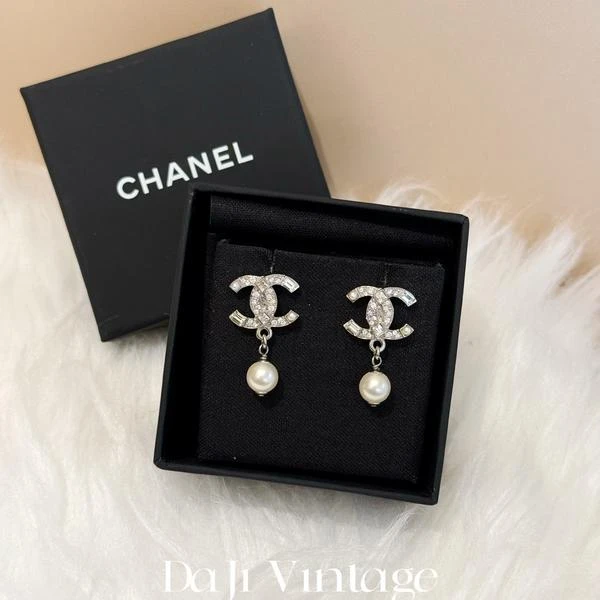 大吉中古/Chanel香奈儿珍珠吊坠满钻耳夹