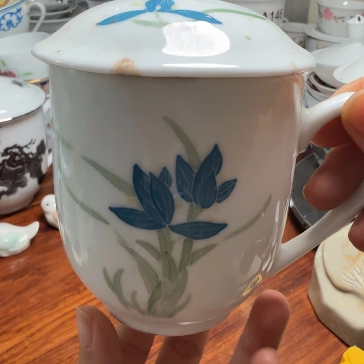 醴陵釉下手绘兰草微瑕