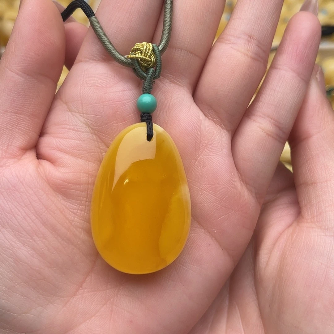 蜜蜡未镶嵌裸石蜜蜡水滴梦