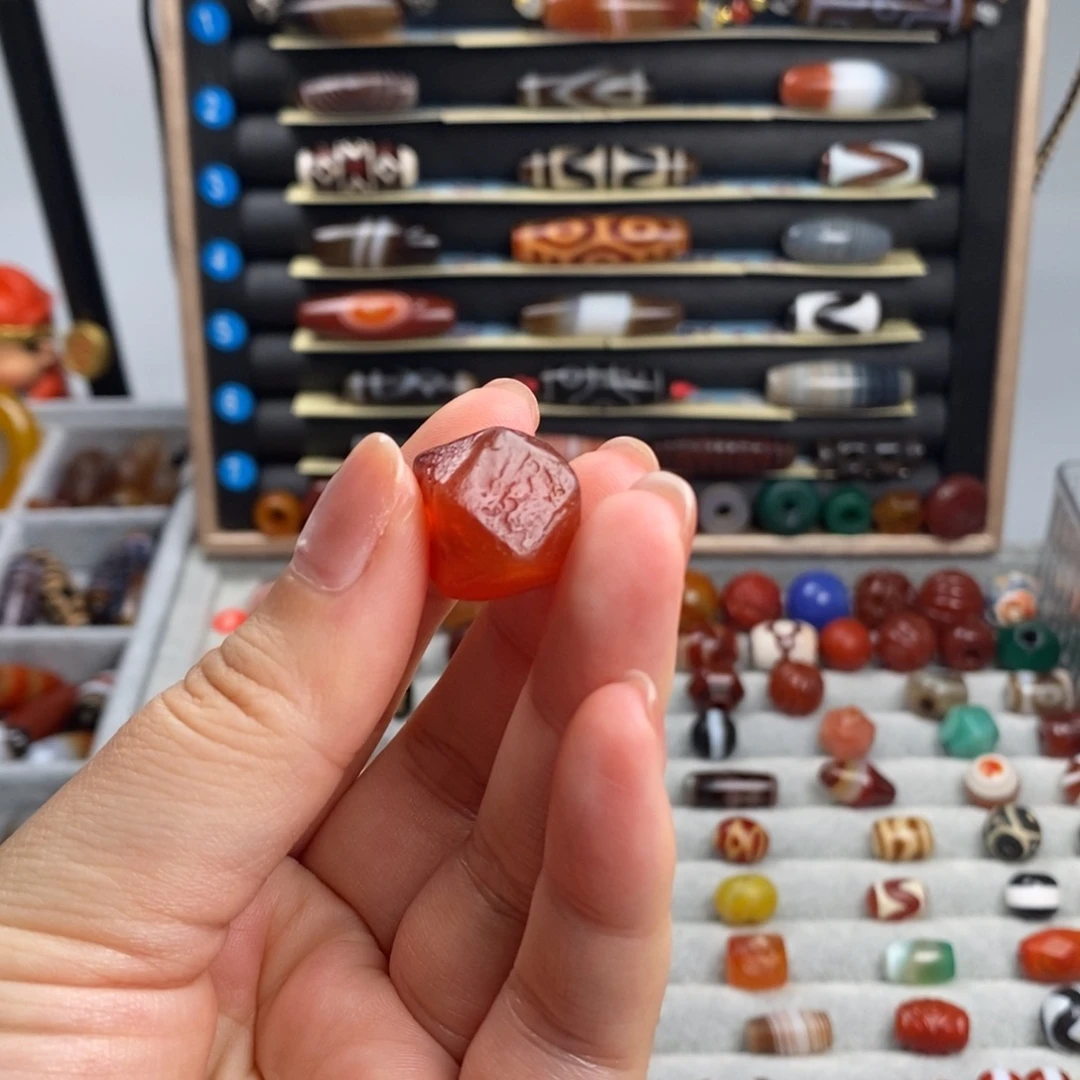 泽***少玛瑙/玉髓合金珠宝半成品