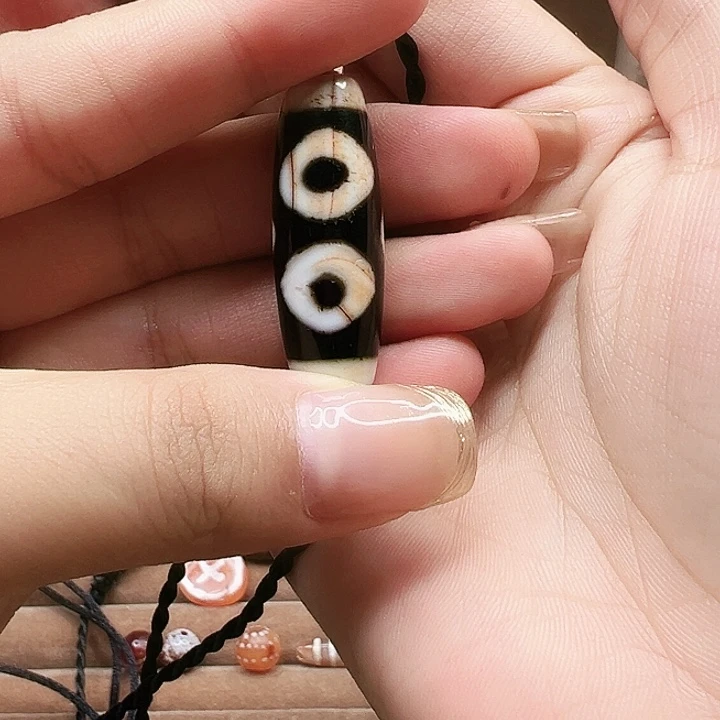 玛瑙/玉髓颈饰未镶嵌一**月