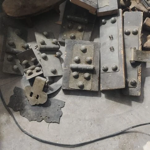 军***哥共十一块，品相如图所示看好下单