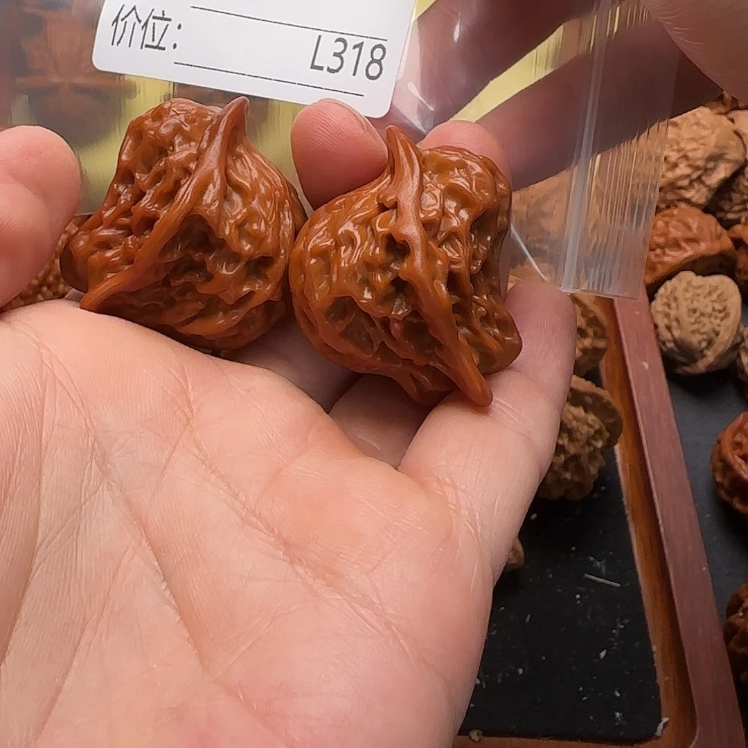 永***文玩核桃把件富贵吉祥鸟