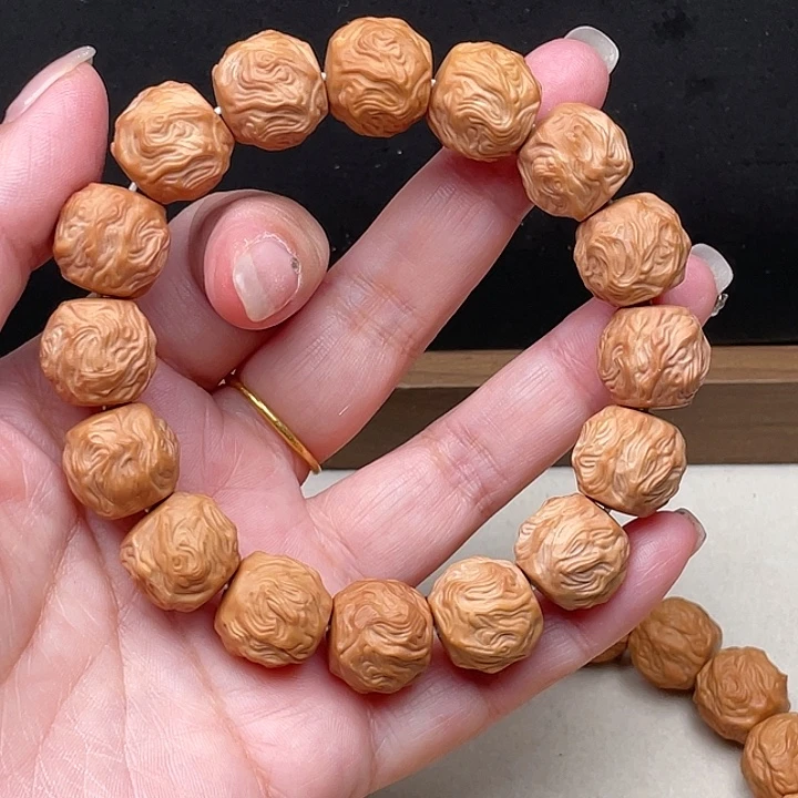 吊坠猴头核桃全品大龙舌