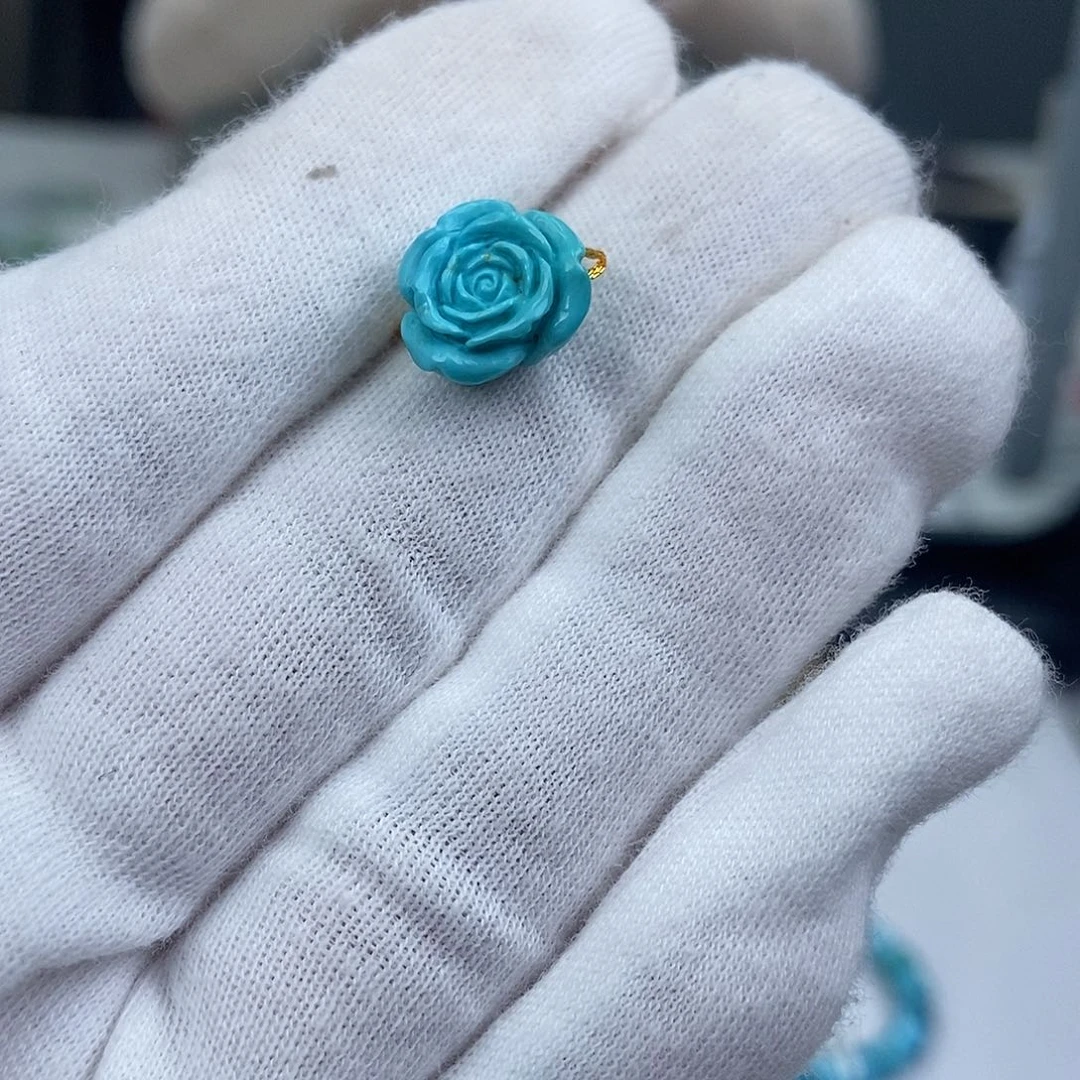 绿松石未镶嵌珠宝奇石