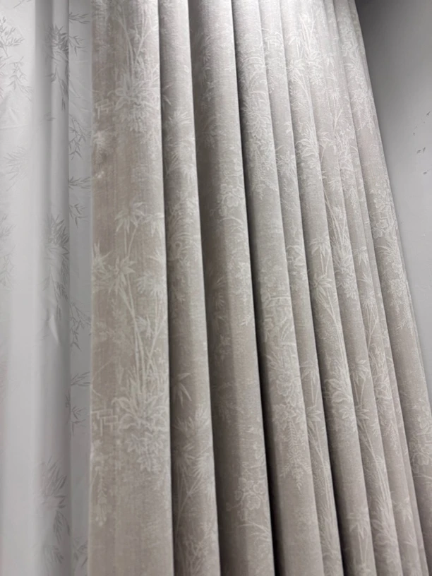 新款中古风雪尼尔重工色织提花遮光窗帘适用于落地阳台卧室客厅帘