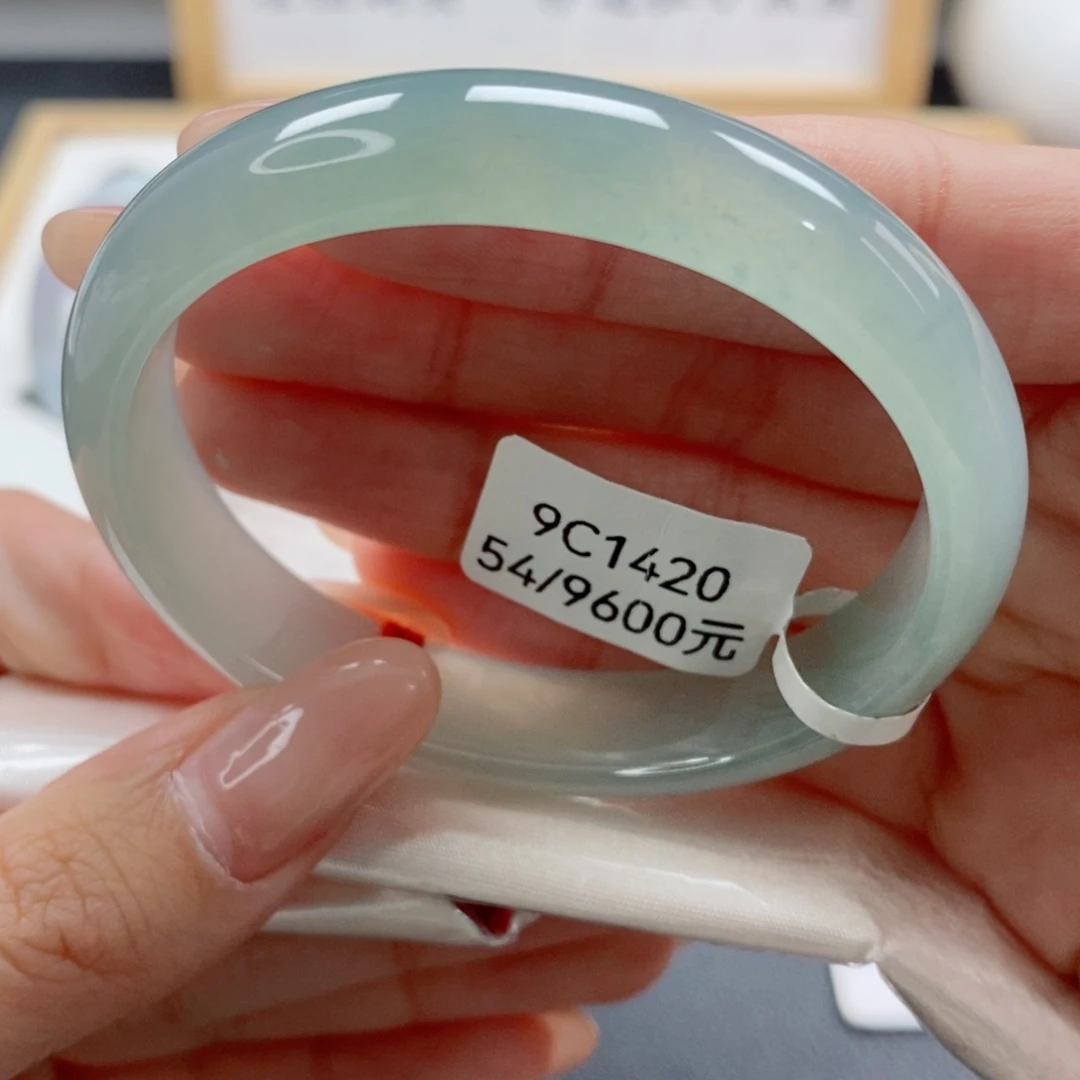 未镶嵌手镯（贵妃镯）翡翠天然A货翡翠手镯