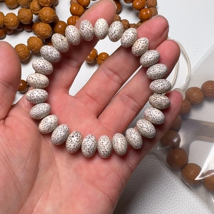 猴头核桃手串星月了