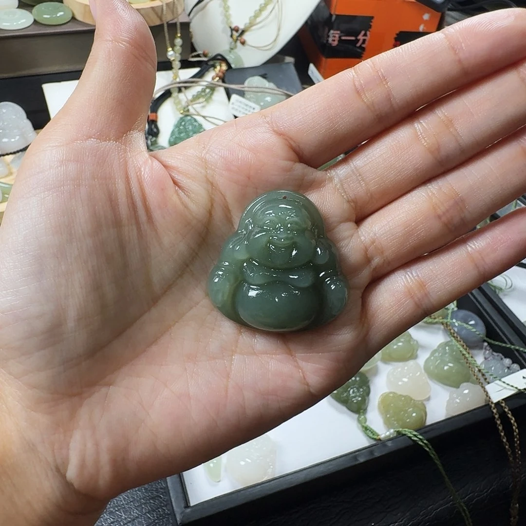 半***湖和田玉未镶嵌颈饰