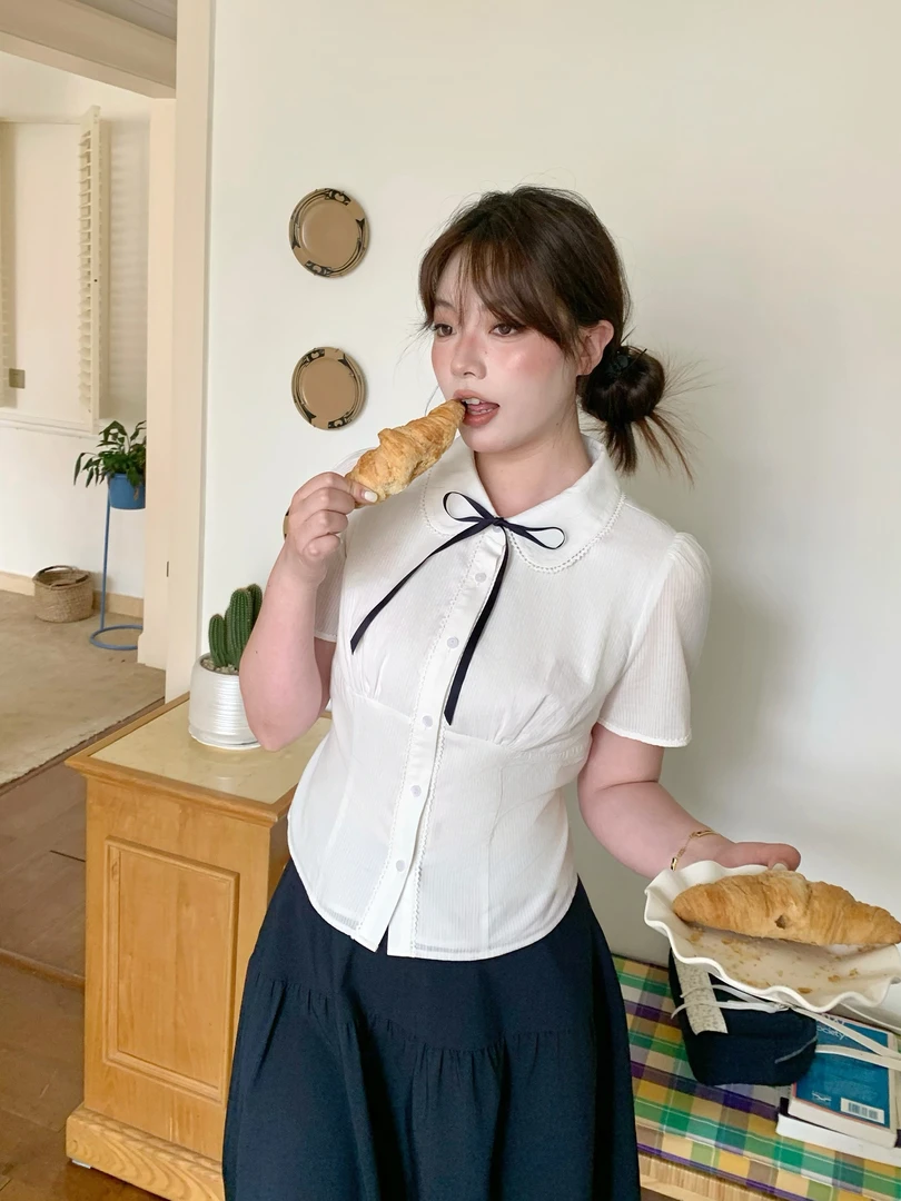 月半鱼【淡页】夏季薄款透气女衬衫压褶设计百搭上衣短袖学院风