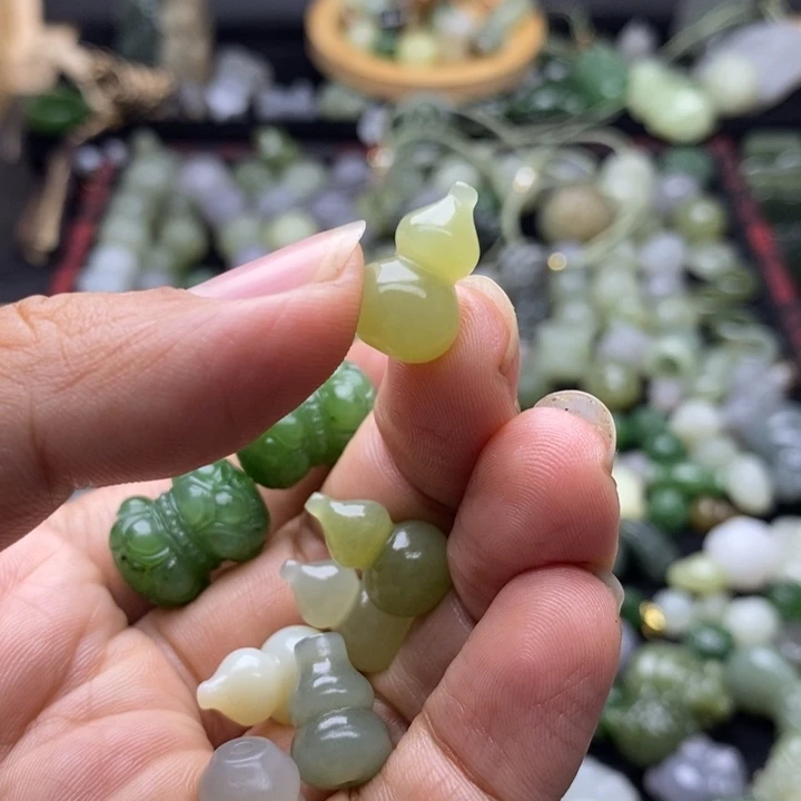壮***朽和田玉未镶嵌颈饰