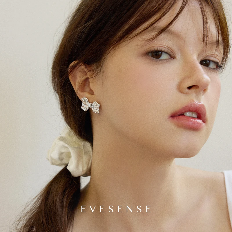 EVESENSE 铜合金合成锆石耳饰 甜美银色镶钻蝴蝶结耳钉原创耳环