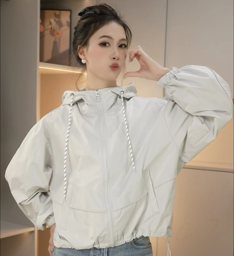 韩版设计感休闲连帽薄款防晒冲锋衣女2025新款百搭长袖夹克外套女