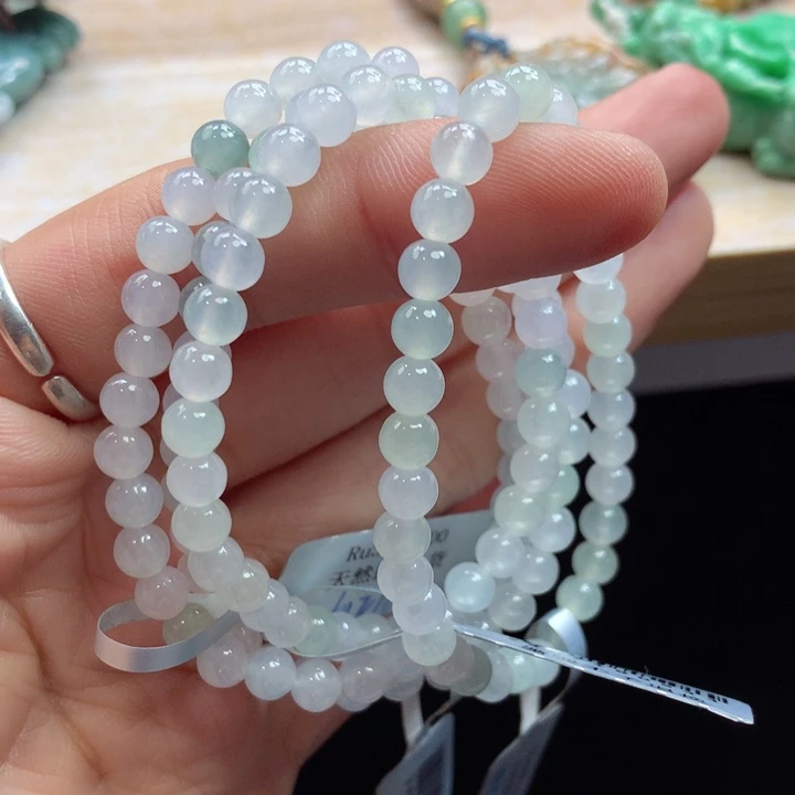 翡翠未镶嵌颈饰多样性发一