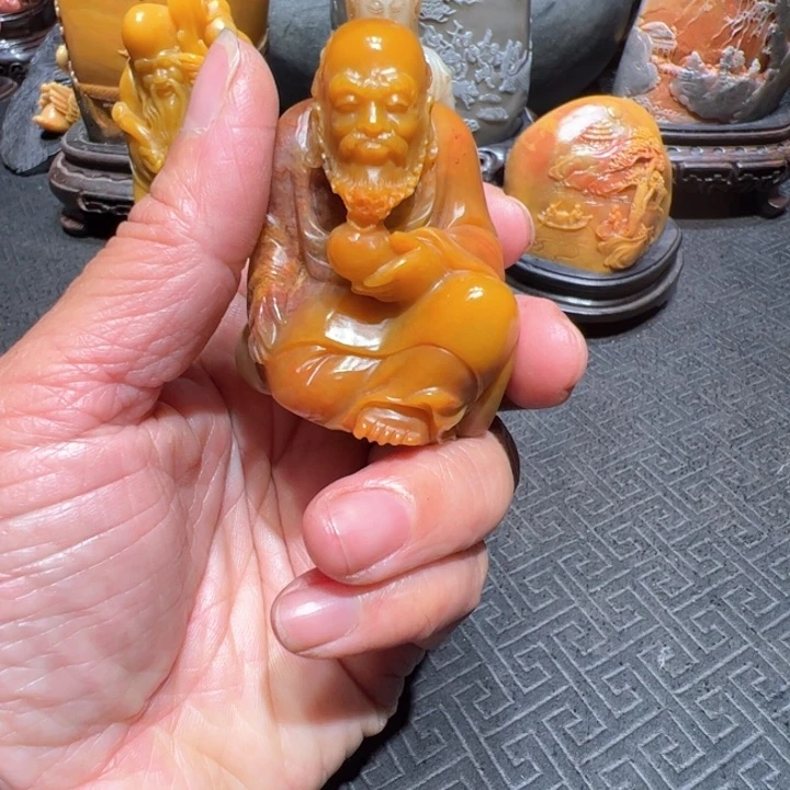 寿山石喽*荔枝冻达磨