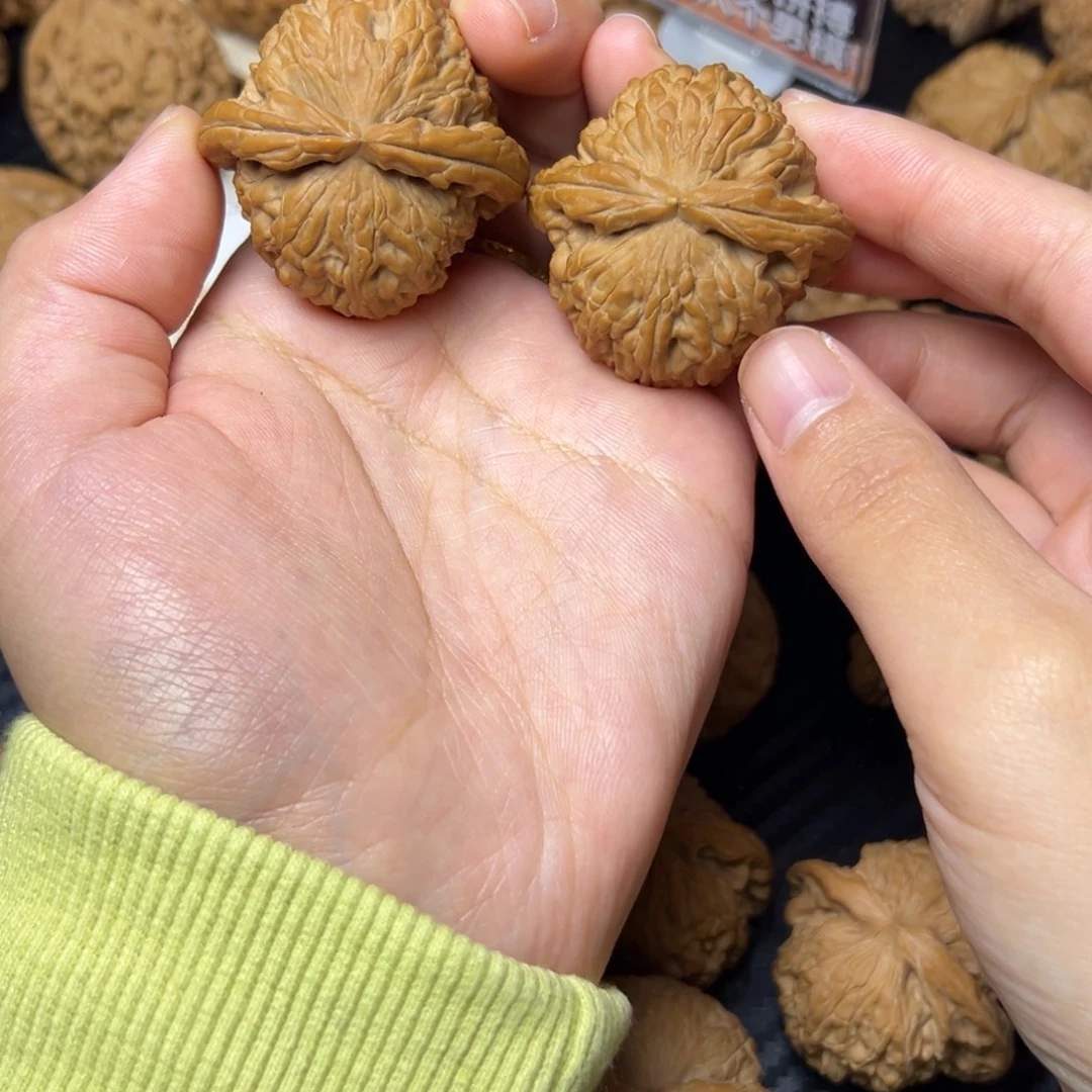 吊坠文玩核桃白狮子39+