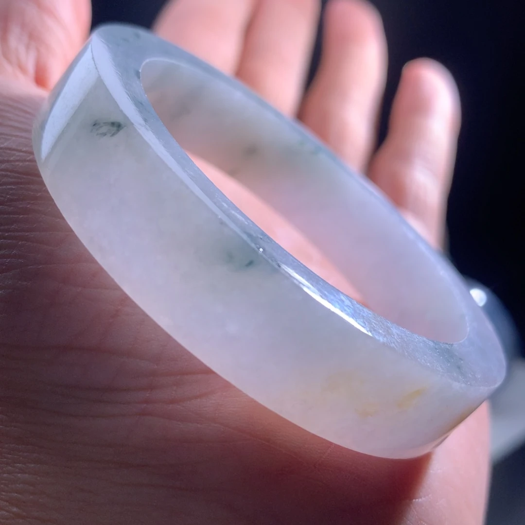 未镶嵌手镯定制翡翠