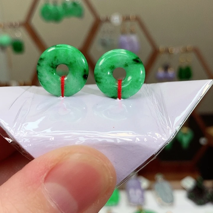 未镶嵌翡翠耳饰天然